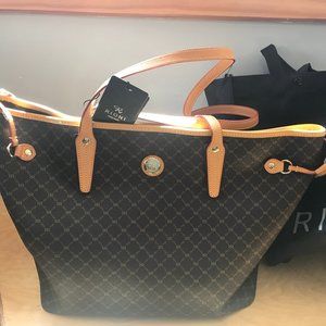 Rioni  Tote Bag